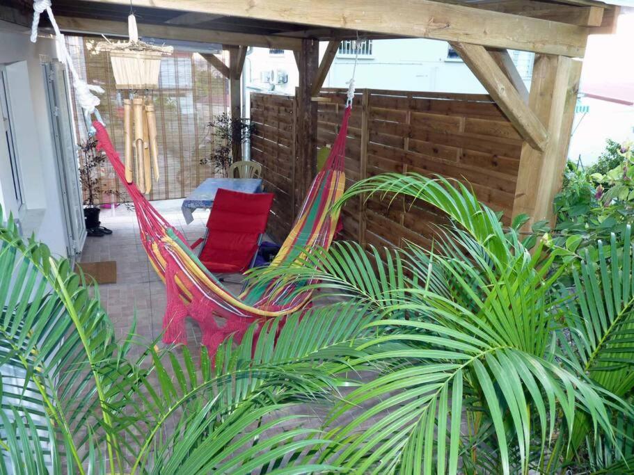 Logement Dans Un Lieu Calme Et Verdoyant A Proximite De Tout Avec Jacuzzi!!! Бас-Тер Екстер'єр фото